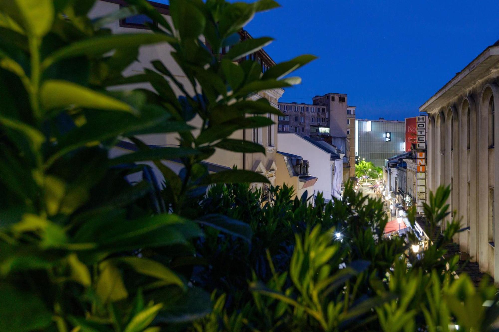 Old Town Snail Design Apartments Bucharest Exterior photo